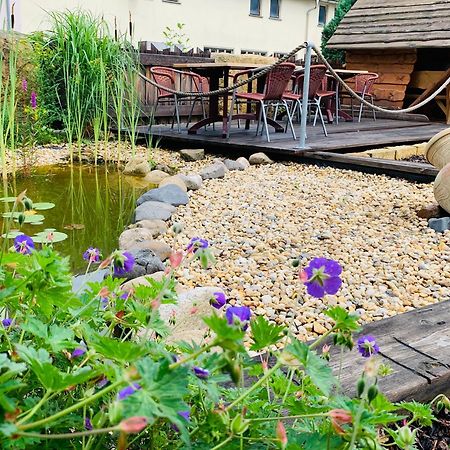 Restaurant Und Pension Zur Puppenstube Stolpen Exterior photo